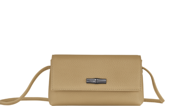 المواد التي تشكّل قلب حقيبة Longchamp mini bag uae وتجربتي معها كمستهلك وباحث في نفس الوقت
